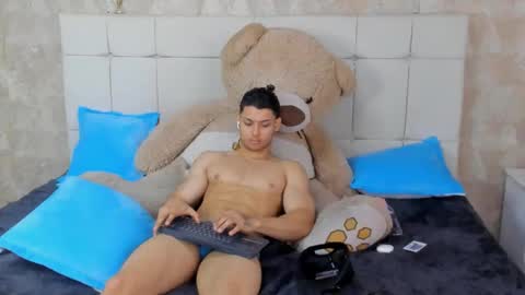 jeicob gagnon online show from 02-11-25, 01:09