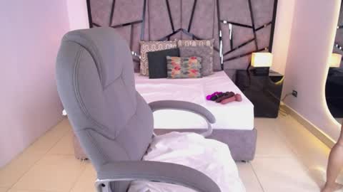 Snapshot of jeinnovemontenegr0 chatting on 05-28-26, 11:51 jeinnovemontenegr0 online show from 05-28-26, 11:51