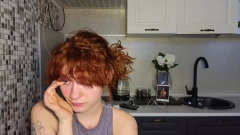 Snapshot of jelly_cherry chatting on 03-06-25, 06:41 Emily online show from 03-06-25, 06:41