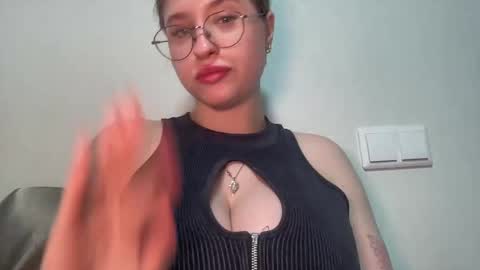 Inna  online show from 02-19-25, 05:27