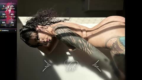 Snapshot of jen_ziur chatting on 12-24-24, 10:44 jen online show from 12-24-24, 10:44