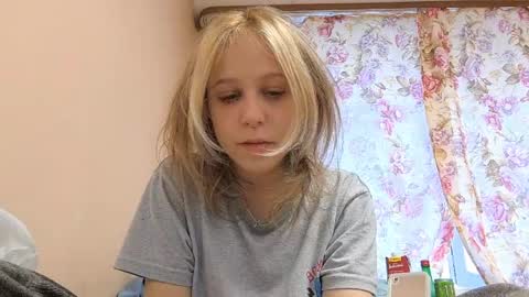 Jessica online show from 04-17-26, 08:28