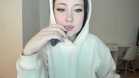 Jena online show from 10-17-25, 07:49