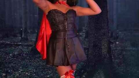 Isabella online show from 10-19-25, 03:18