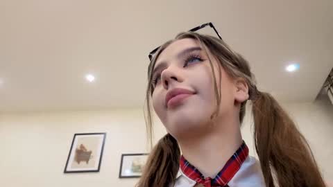 Dolly online show from 11-07-25, 01:22