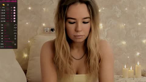 Snapshot of jeniferji chatting on 11-23-25, 05:29 EvaSileZ online show from 11-23-25, 05:29