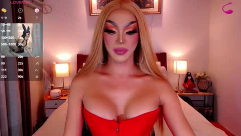 Queen Jenifer online show from 02-14-25, 07:54