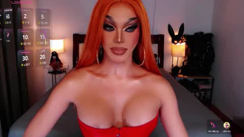 Queen Jenifer online show from 10-29-25, 08:10