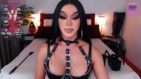 Queen Jenifer online show from 06-09-26, 03:40