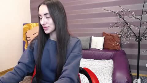 Snapshot of jeniferstone chatting on 01-20-25, 06:42 Kira online show from 01-20-25, 06:42