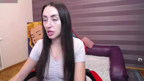 Snapshot of jeniferstone chatting on 11-06-25, 09:10 Kira online show from 11-06-25, 09:10