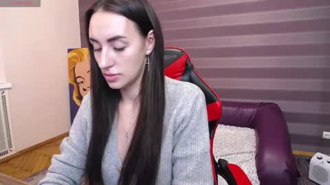 Snapshot of jeniferstone chatting on 11-14-25, 09:08 Kira online show from 11-14-25, 09:08