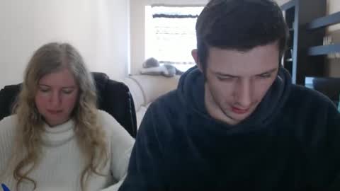 Snapshot of jenisandpeter chatting on 03-07-25, 10:45 JenisAndPeter online show from 03-07-25, 10:45