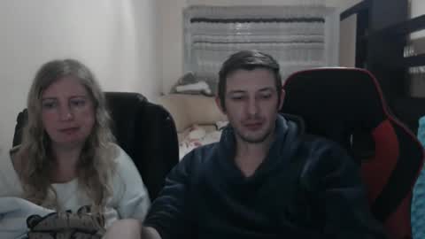 Snapshot of jenisandpeter chatting on 03-08-25, 07:20 JenisAndPeter online show from 03-08-25, 07:20