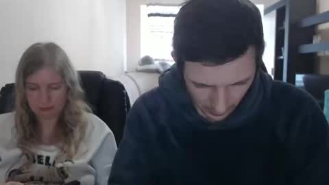 Snapshot of jenisandpeter chatting on 03-10-25, 10:04 JenisAndPeter online show from 03-10-25, 10:04