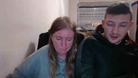 Snapshot of jenisandpeter chatting on 10-14-25, 05:58 JenisAndPeter online show from 10-14-25, 05:58