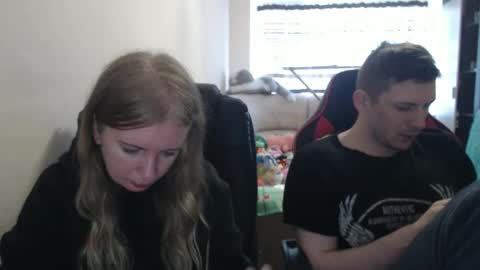 Snapshot of jenisandpeter chatting on 10-23-25, 08:13 JenisAndPeter online show from 10-23-25, 08:13