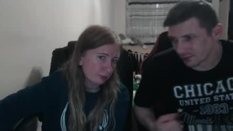 Snapshot of jenisandpeter chatting on 10-30-25, 07:36 JenisAndPeter online show from 10-30-25, 07:36