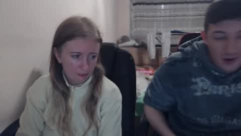 Snapshot of jenisandpeter chatting on 11-07-25, 07:47 JenisAndPeter online show from 11-07-25, 07:47