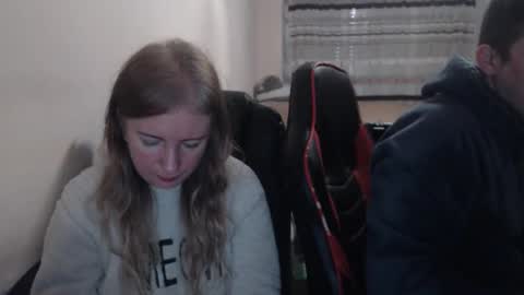 Snapshot of jenisandpeter chatting on 11-11-25, 04:34 JenisAndPeter online show from 11-11-25, 04:34