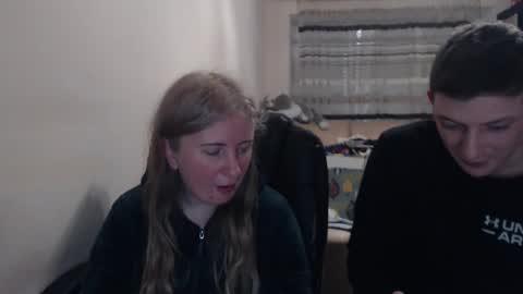 JenisAndPeter online show from 03-17-26, 06:11