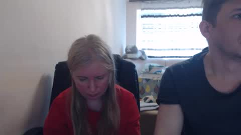Snapshot of jenisandpeter chatting on 05-06-26, 07:35 JenisAndPeter online show from 05-06-26, 07:35