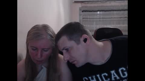 Snapshot of jenisandpeter chatting on 05-25-26, 07:20 JenisAndPeter online show from 05-25-26, 07:20