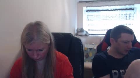 Snapshot of jenisandpeter chatting on 05-31-26, 07:15 JenisAndPeter online show from 05-31-26, 07:15