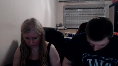 Snapshot of jenisandpeter chatting on 06-06-26, 07:07 JenisAndPeter online show from 06-06-26, 07:07