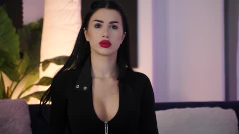 jenna_day online show from 10-04-25, 09:18