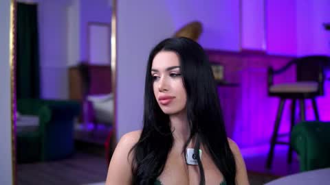 jenna_day online show from 12-19-25, 07:48