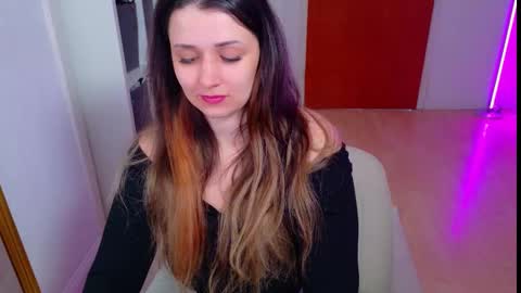jennasxy19 online show from 09-11-25, 10:37