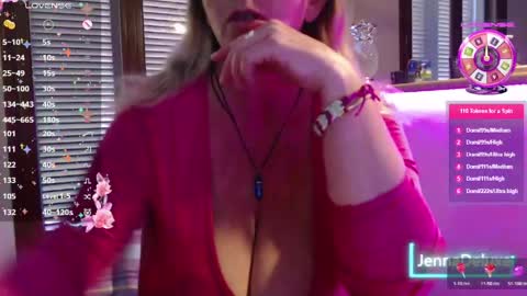 Snapshot of jennadeluxe chatting on 05-04-26, 05:47 Jenna online show from 05-04-26, 05:47