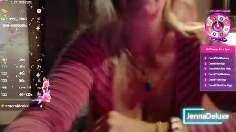 Snapshot of jennadeluxe chatting on 05-20-26, 07:09 Jenna online show from 05-20-26, 07:09