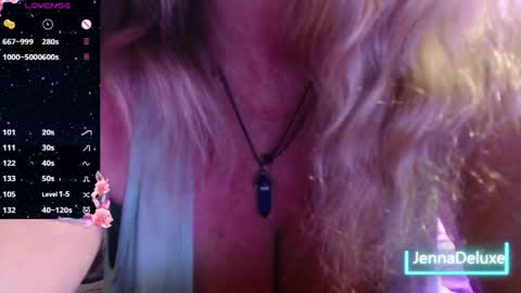 Snapshot of jennadeluxe chatting on 06-03-26, 06:02 Jenna online show from 06-03-26, 06:02