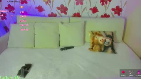 Jenn online show from 03-29-26, 01:33