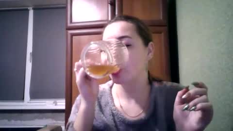 Snapshot of jennamolberty chatting on 11-26-25, 06:20 JennaMolberty online show from 11-26-25, 06:20