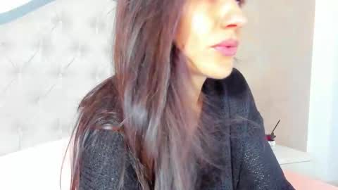 JennaMyers online show from 11-17-25, 08:03