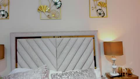 jenner_madison online show from 04-25-26, 01:41