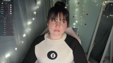 Jennie online show from 01-20-25, 03:26