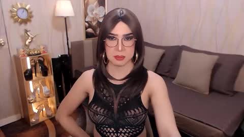 jenniegarcia online show from 01-11-26, 02:55