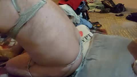 Snapshot of jennieheels19 chatting on 01-23-25, 08:15 jennieheels19 online show from 01-23-25, 08:15