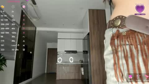 Jennie online show from 04-27-26, 07:45