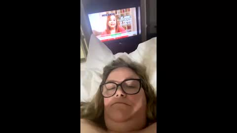 jennievil online show from 04-25-26, 04:37