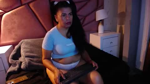 Jennifer online show from 02-02-26, 11:42