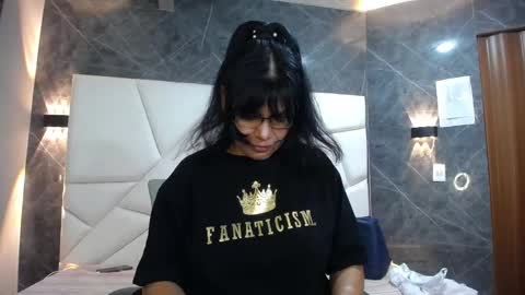 Jennifer online show from 04-23-26, 10:56