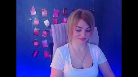 Jennifer online show from 03-11-26, 12:55