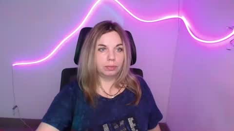 Jennifer online show from 09-15-25, 11:32