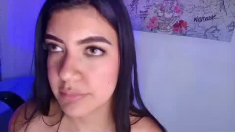 Snapshot of jennifer_scot chatting on 06-18-26, 02:23 JENNIFER online show from 06-18-26, 02:23