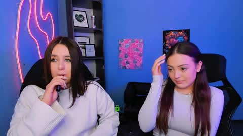 jennifer_sheil online show from 02-03-26, 01:38